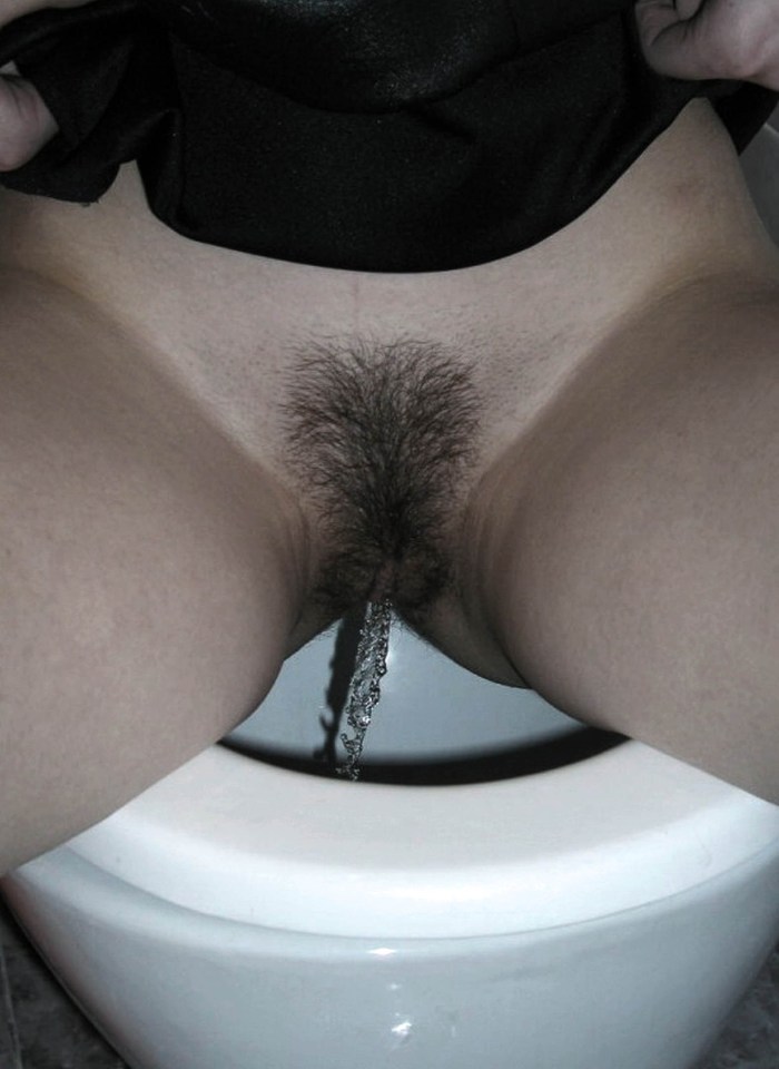 Spied on a girl in the toilet
