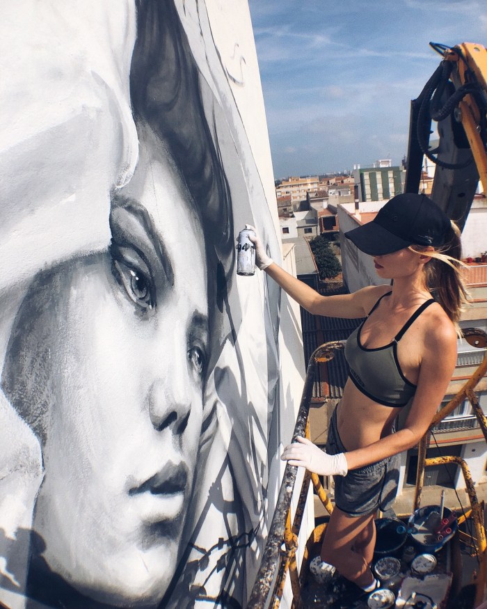 Julia Volchkova Graffiti
