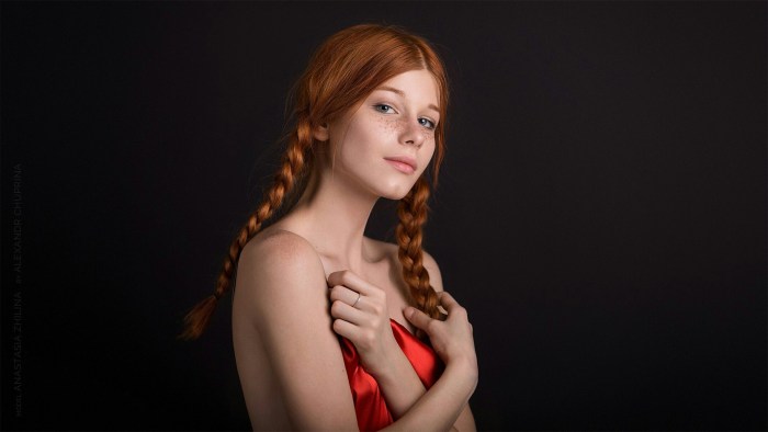 Elena Safonova Winter Cherry hot