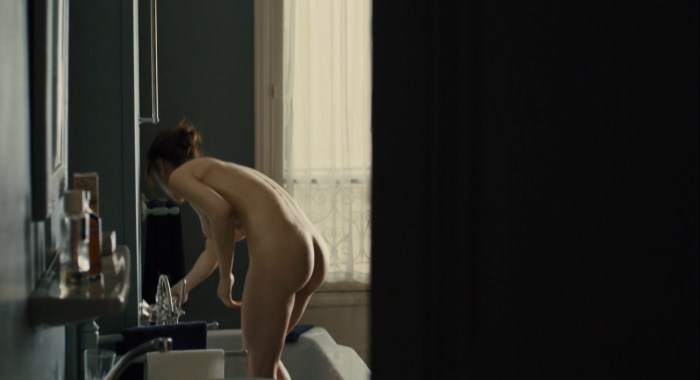 Natalia Lesnikovskaya nude