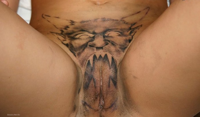 Intimate tattoos and piercing