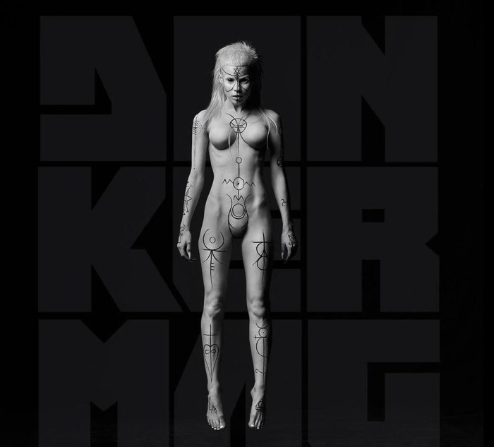 Yolandi naked photo in VK