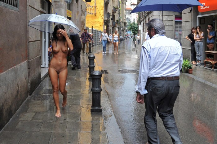 Japanese schoolgirls naked