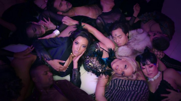 Home party of swingers