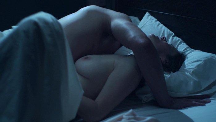 Actress Haley Etwell Naked