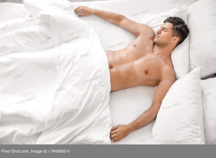Pitching lies on the bed