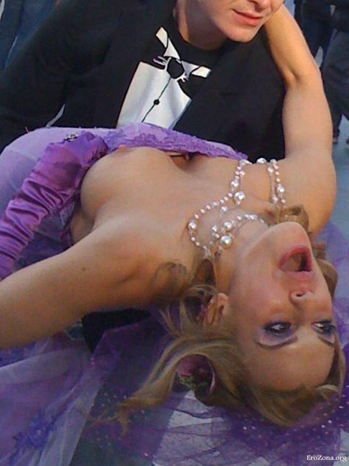 Showed boobs at the concert