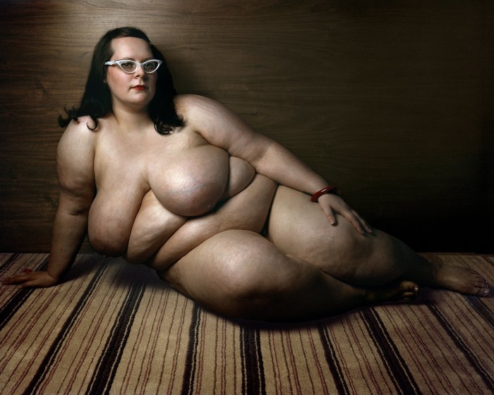 Beautiful naked full women