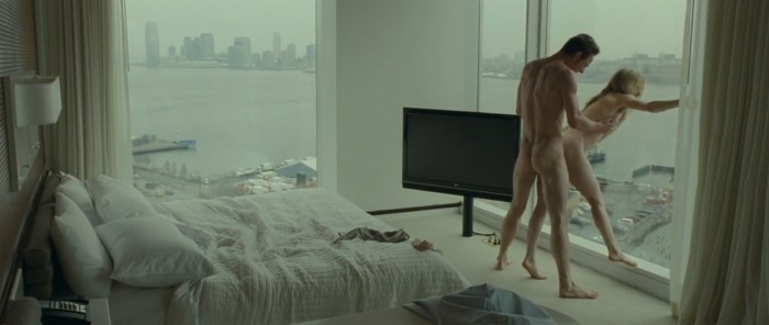 Home fuck in front of the mirror