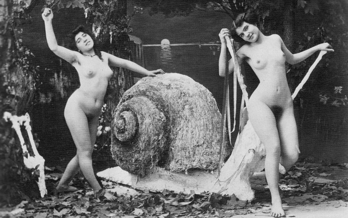 Naked women retro Asian