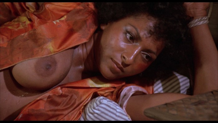 Pam Griere. . ".. Under the skirt of Jackie Brown. Zapveta.xxx