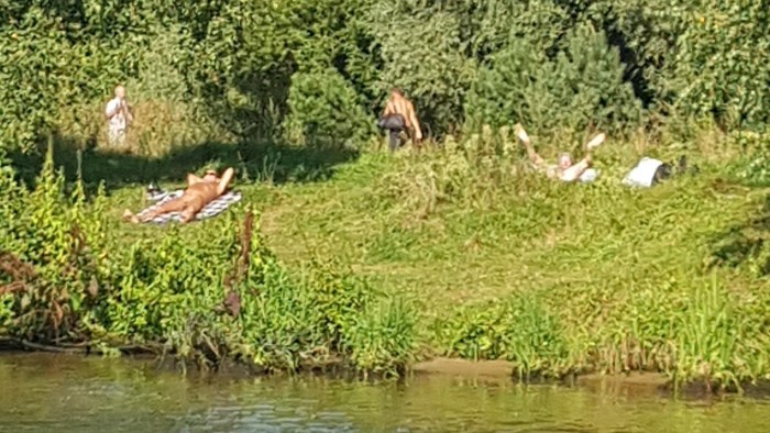 Erotic games in nature