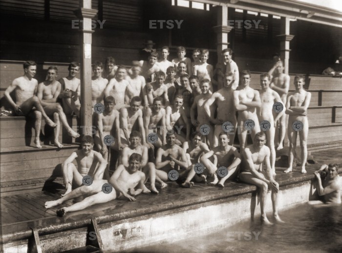Naked bathing girls retro