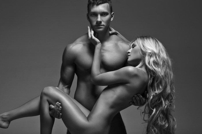 A man takes pictures erotic