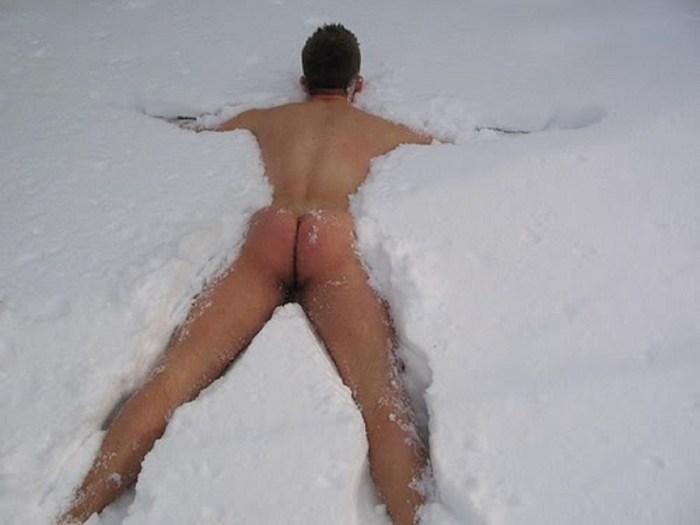 Naked beauties in the hole