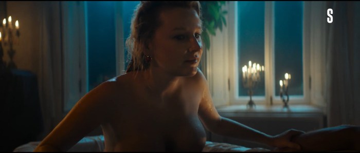 Actress Olga Medynich Naked