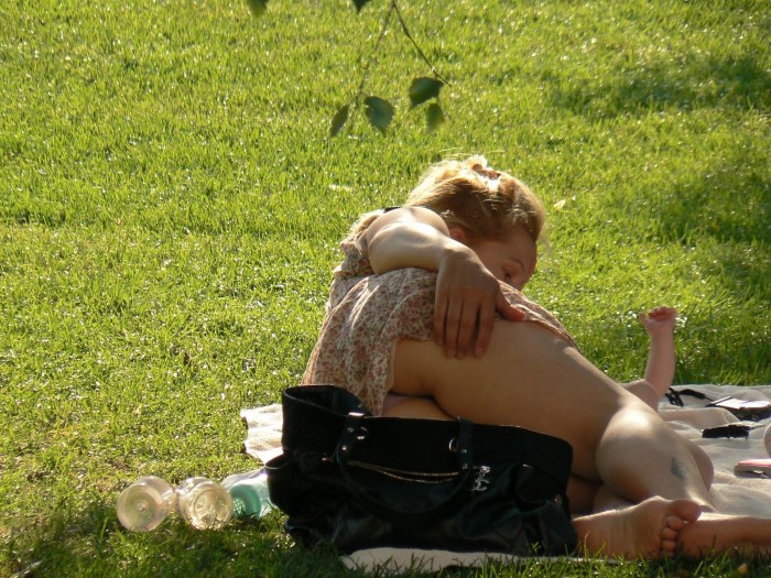 Women peeping in the country