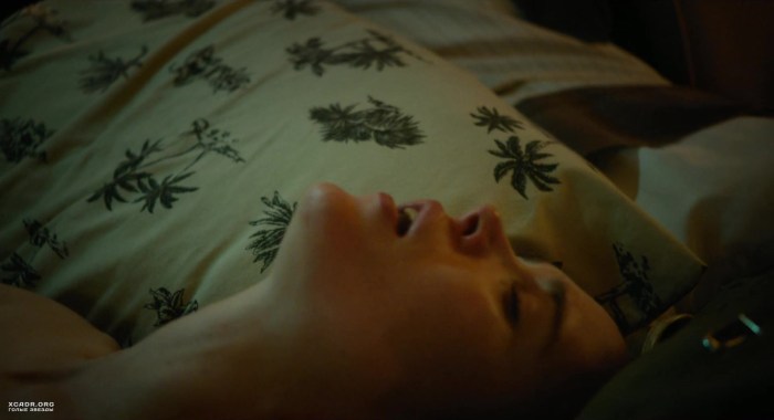 Ellen Page bed scenes