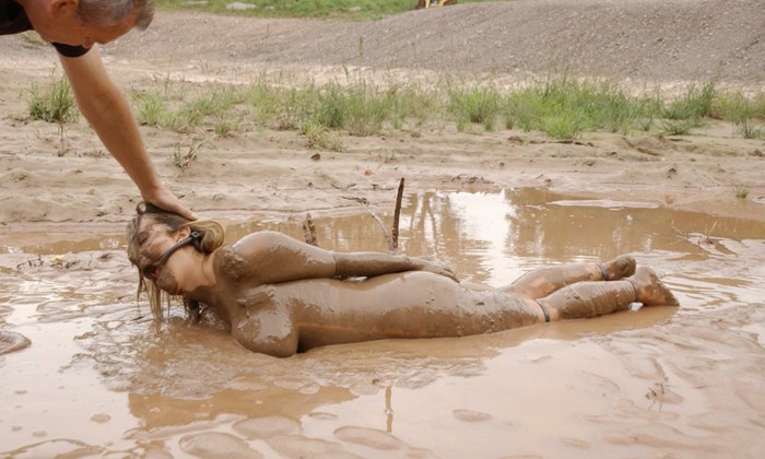 Naked women with dirty legs