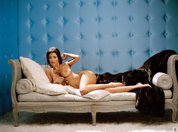 Kim Kardashian naked photo