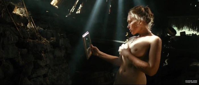 Naked Daria Moroz in the series "Casters"