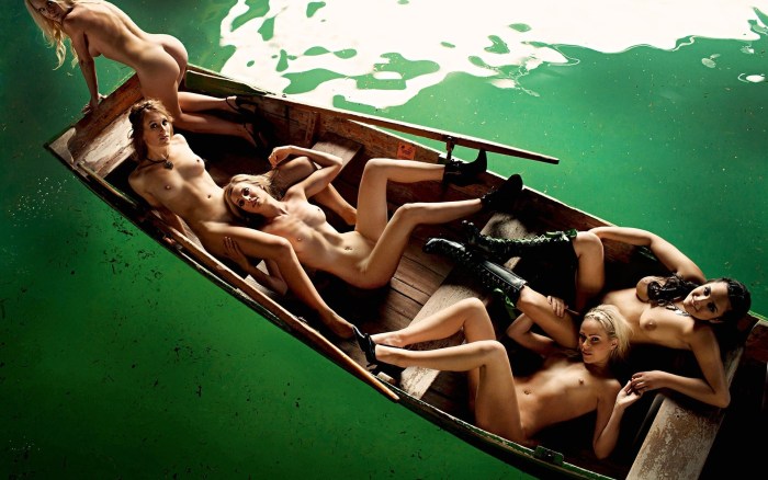 Naked in the boat photo shoot