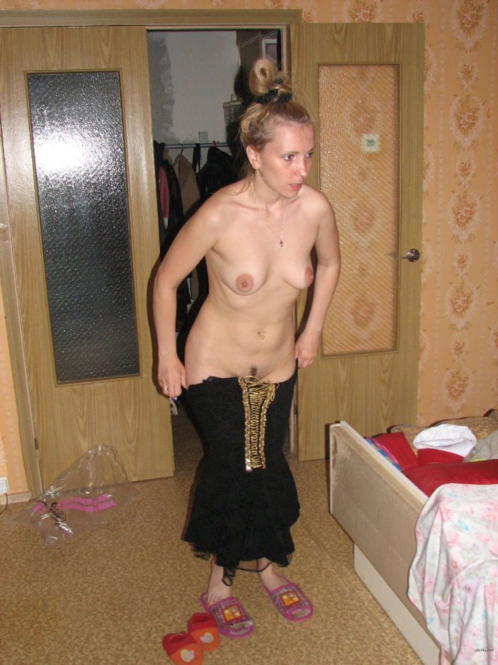 Migulko Olga Vladimirovna poses nude