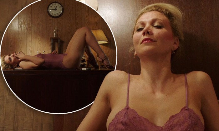 Maggie gyllenhaal in Deuces bed scene