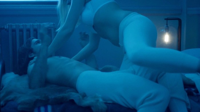 Olivia Taylor Dudley chest