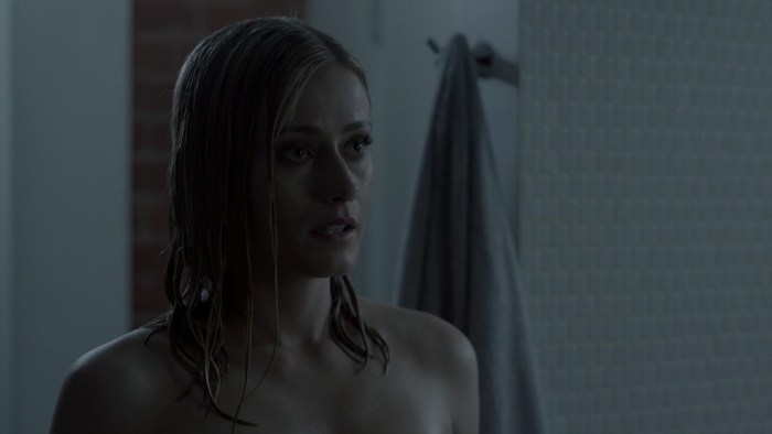 Olivia Taylor Dudley chest