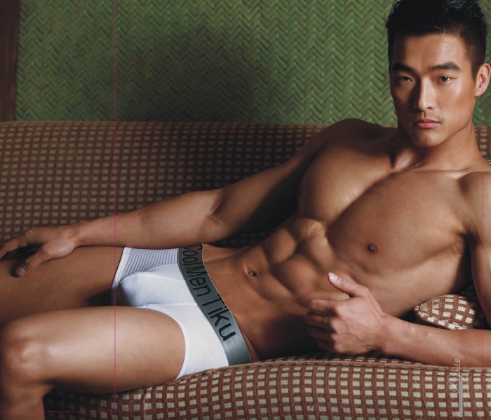 Naked Chinese men