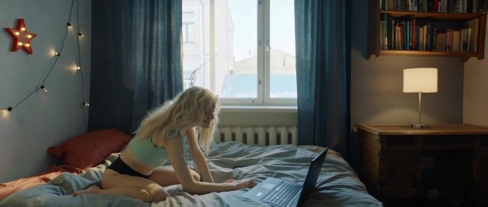 Lena Tronina Happy End