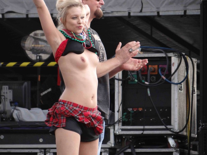 Erotic photo galleries of thin Alice
