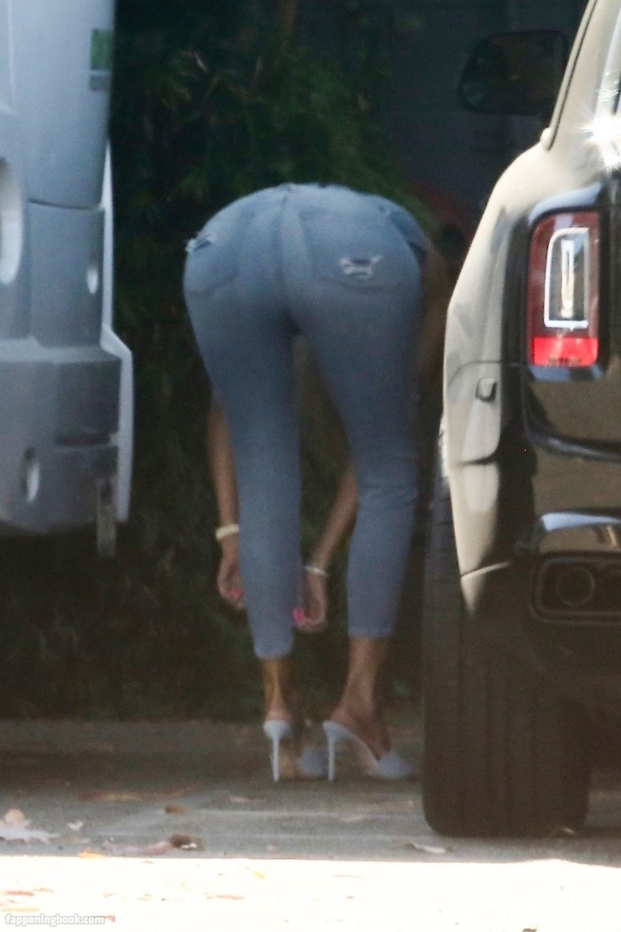 Kim Kardashian drain iCloud
