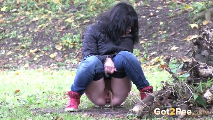 Pregnant naked pissing