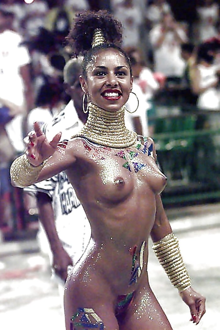 NAKED Vivian Castro. Carnival