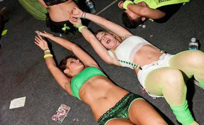 Mature fucking on a corporate party