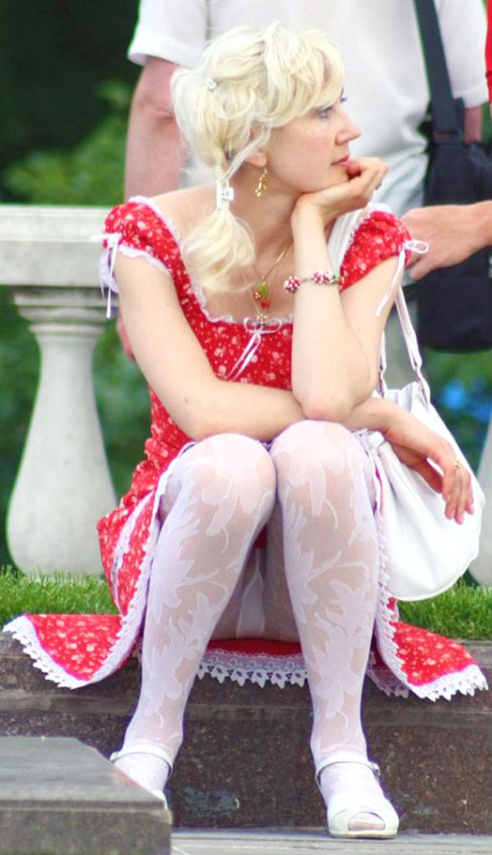 Lit the tights under the dress