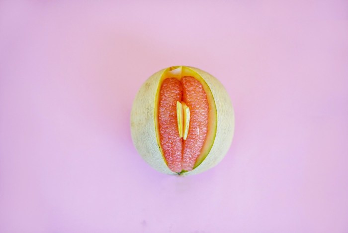Fruit in the form of female organs