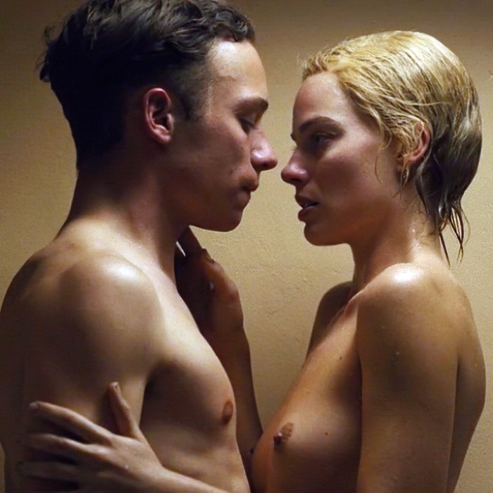 Margot Robbie Wolf with Wall Street 18
