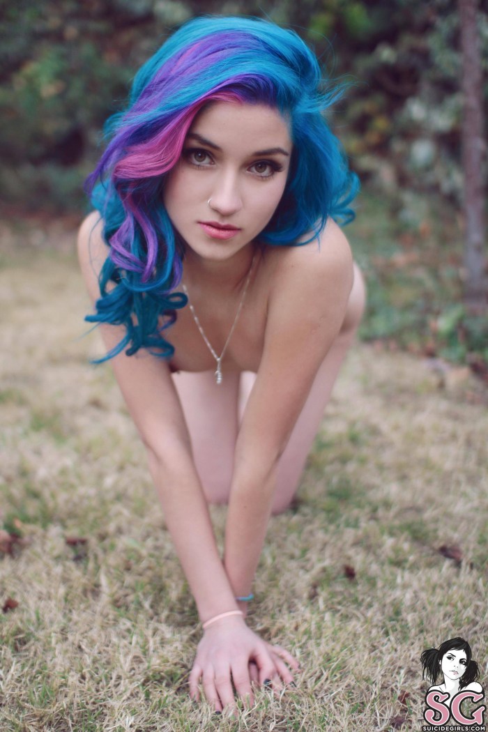 Stasya Mar with blue hair