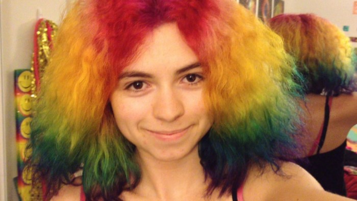Different hair color on the head by nature