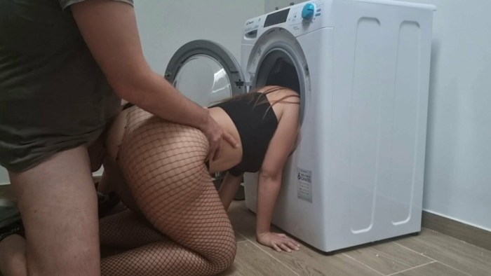 Stuck in a washing machine and fucked