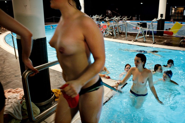 Naked Japanese women of different ages