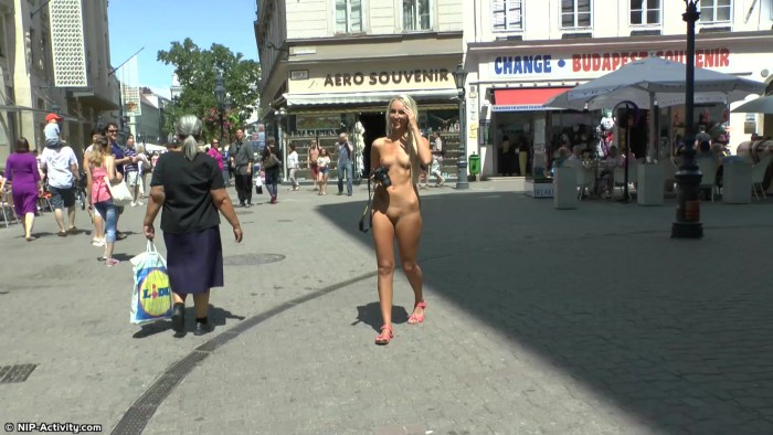 Girls undress on the street
