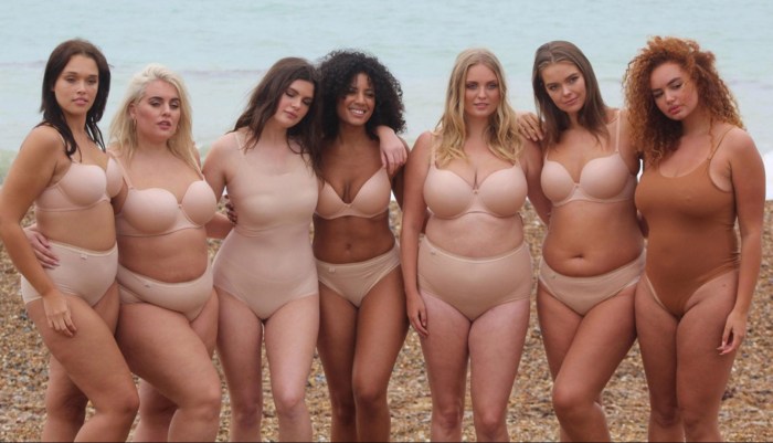 Many naked women