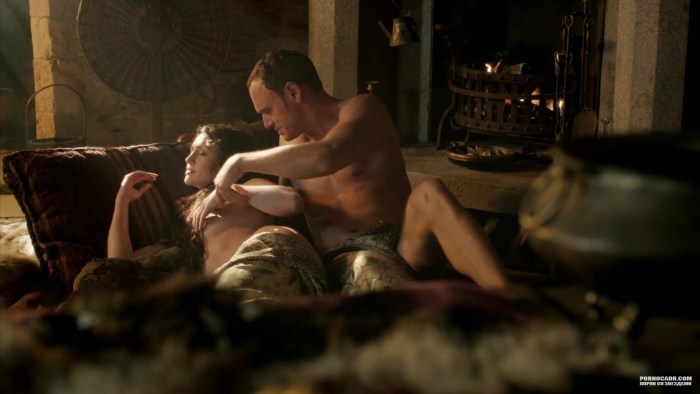Laura Haddok demons da Vinci bed scene