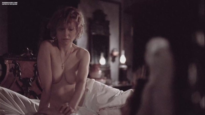 Ingeborg Dapkunaite night seller bed scene
