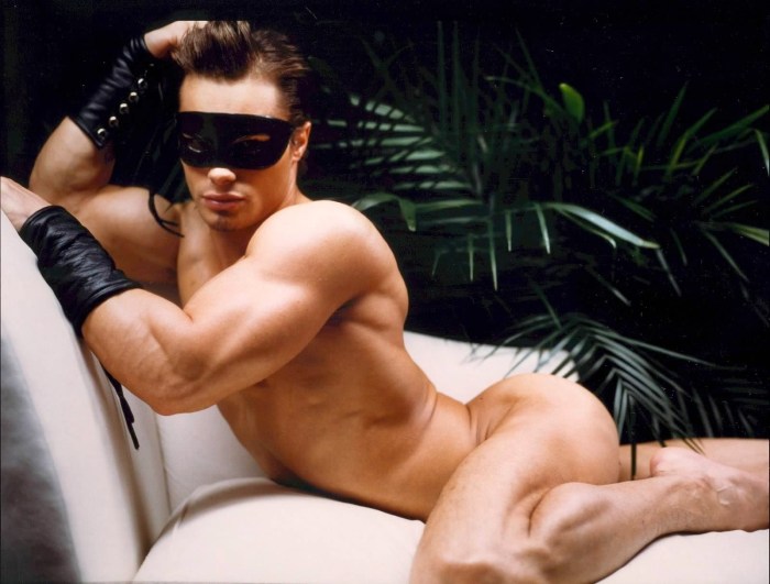 Model Jet Hill Naked