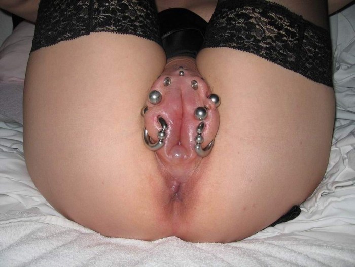 Women's intimate piercing